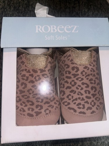 Robeez size months - size,