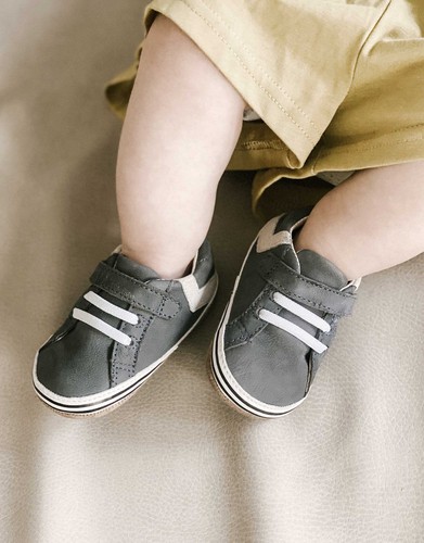 Robeez first kicks adam - first,
