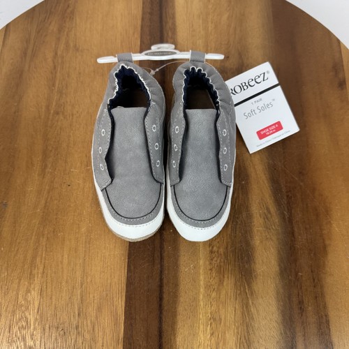 New infant robeez soft - new,